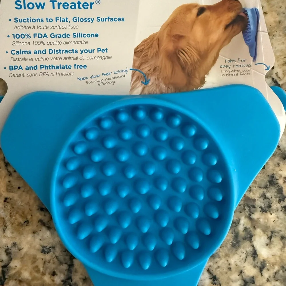 Aqua Blue Slow Treater for Dogs